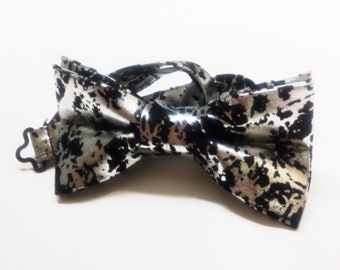 Silver Metallic Bow Tie