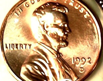 1992D Lincoln Memorial Penny Number G4F Uncirculated in US Mint cello   ..... Free U S Shipping