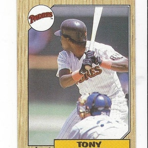 1987 TONY GWYNN San Diego PADRES Original Vintage Topps Baseball Card Number 530 in Excellent Condition     ...... Free U S Shipping
