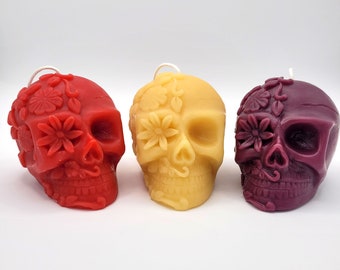 Beeswax candle - Filigree Skull - 100% Pure Canadian Beeswax