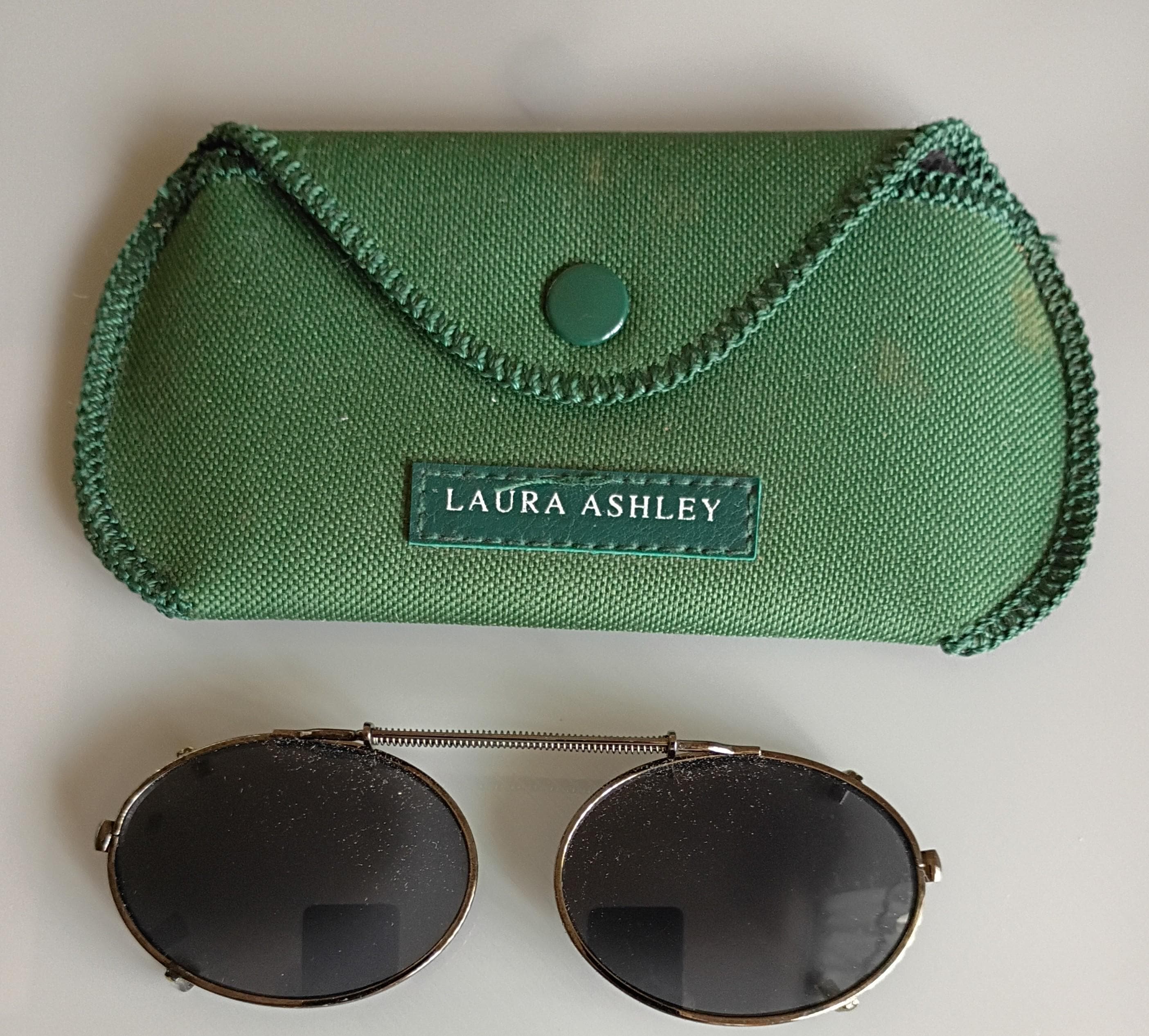 Laura Ashley sunglasses with case Laura Ashley Womens Sunglasses and case(s) main image 3