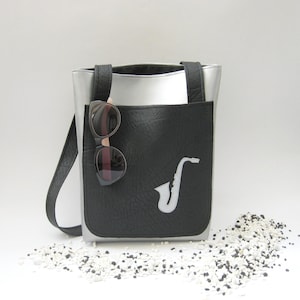 Einkaufstasche mit Taschen, Silber Einkaufstasche Ästhetik, Musik Leder Einkaufstasche für Frauen, kleine Umhängetasche
