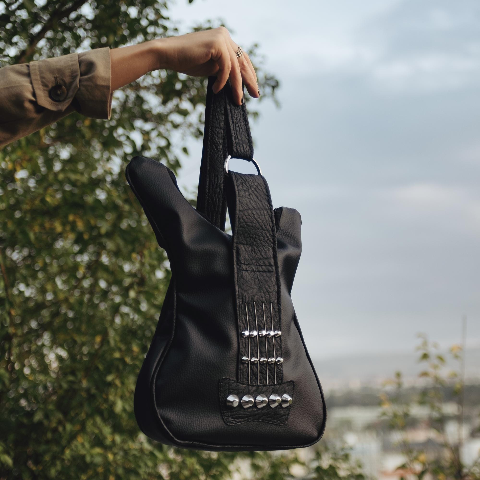 Guitar shaped crossbody bag - Etsy 日本