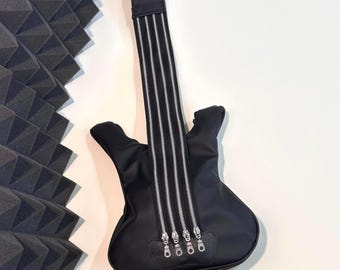 Funda para bajo: Mochila rockera de piel vegana