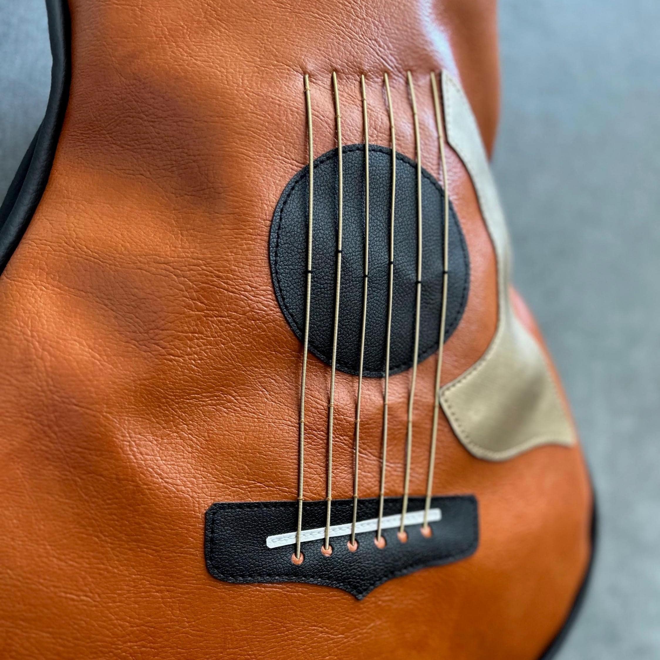 Borsa A Tracolla Donna A Forma Di Chitarra – Pelle PU, Cerniera, Cinturino Regolabile, Accessorio Musicale E Trendy - copertina