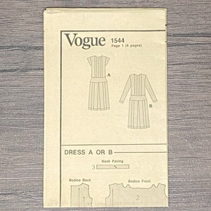 Vogue American Designer KASPER 1544, Misses' Dress Sewing Pattern, Cut Size 12 image 4