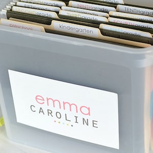 Meilenstein Tote Name Etiketten | Aufbewahrung von Schulpapieren | Schul Erinnerungsbox Etiketten | Personalisierte Namensetiketten | Personalisierte Namensetiketten