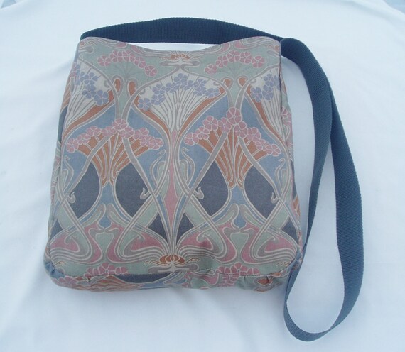 Handmade Messenger Cross Body Bag Handbag from Vintage Liberty of London Ianthe pattern Fabric free UK postage