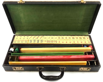 Vintage Mahjong Mah Jong Mah Lowe Bakelite Game Set 167 Tiles, 5 Marbled Bakelite Trays, Betting Coins, Butterscotch, Red, Yellow, Green,