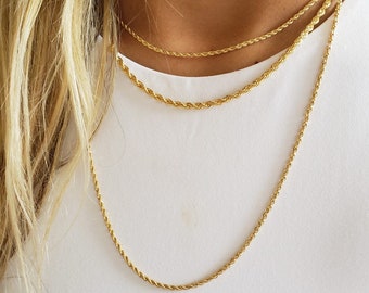 rope chain and pendant