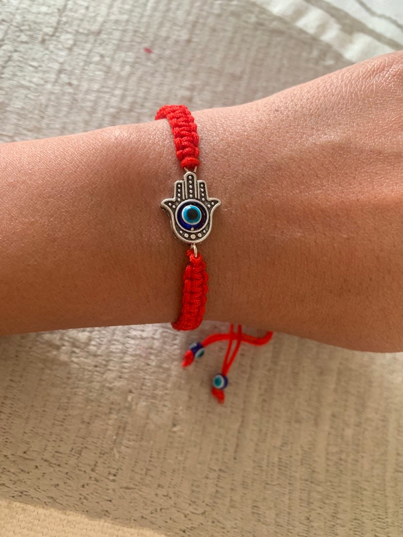 MYSTIC JEWELS - Bracelet Kabbalah en Fil Rouge, amulette, Protection  Mauvais œil, Bonne Chance, Good Luck (Rouge) : : Mode