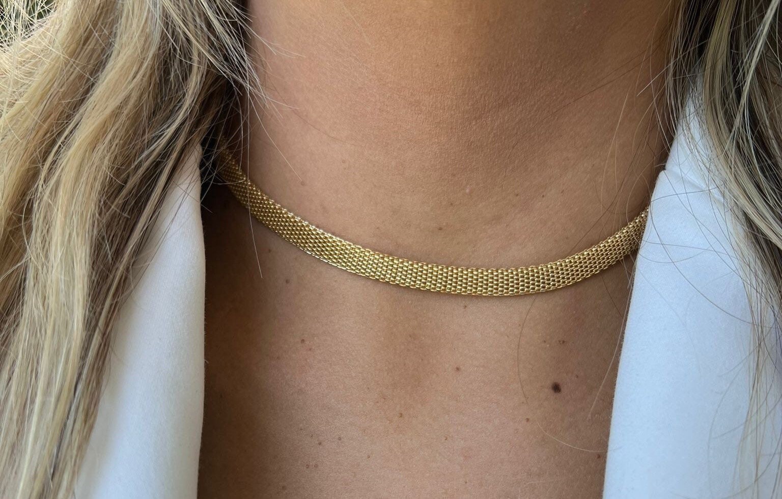 gold mesh necklace