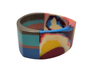 Vibrant Lucite Bangle - Resin Reuleaux Triangle Chunky Bracelet