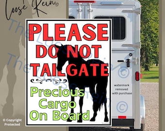 CAUTION HORSES IN TRANSIT PASS SAFELY Horse Trailer Horsefloat