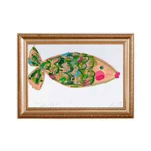 ピンクと緑の魚のオリジナル絵画（魚 NO 1）キッチンの静物画 テクスチャカードにオイルパステルとアクリル