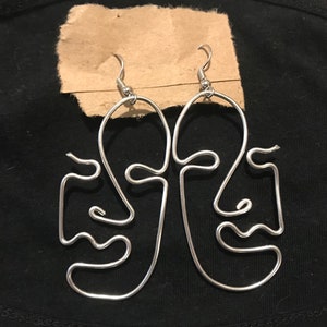 Wire Face Earrings
