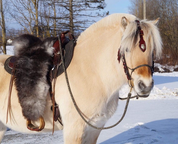 Sheepskin pad for saddle / seat saver for riding