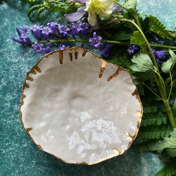 White organic bowl with 23K gold