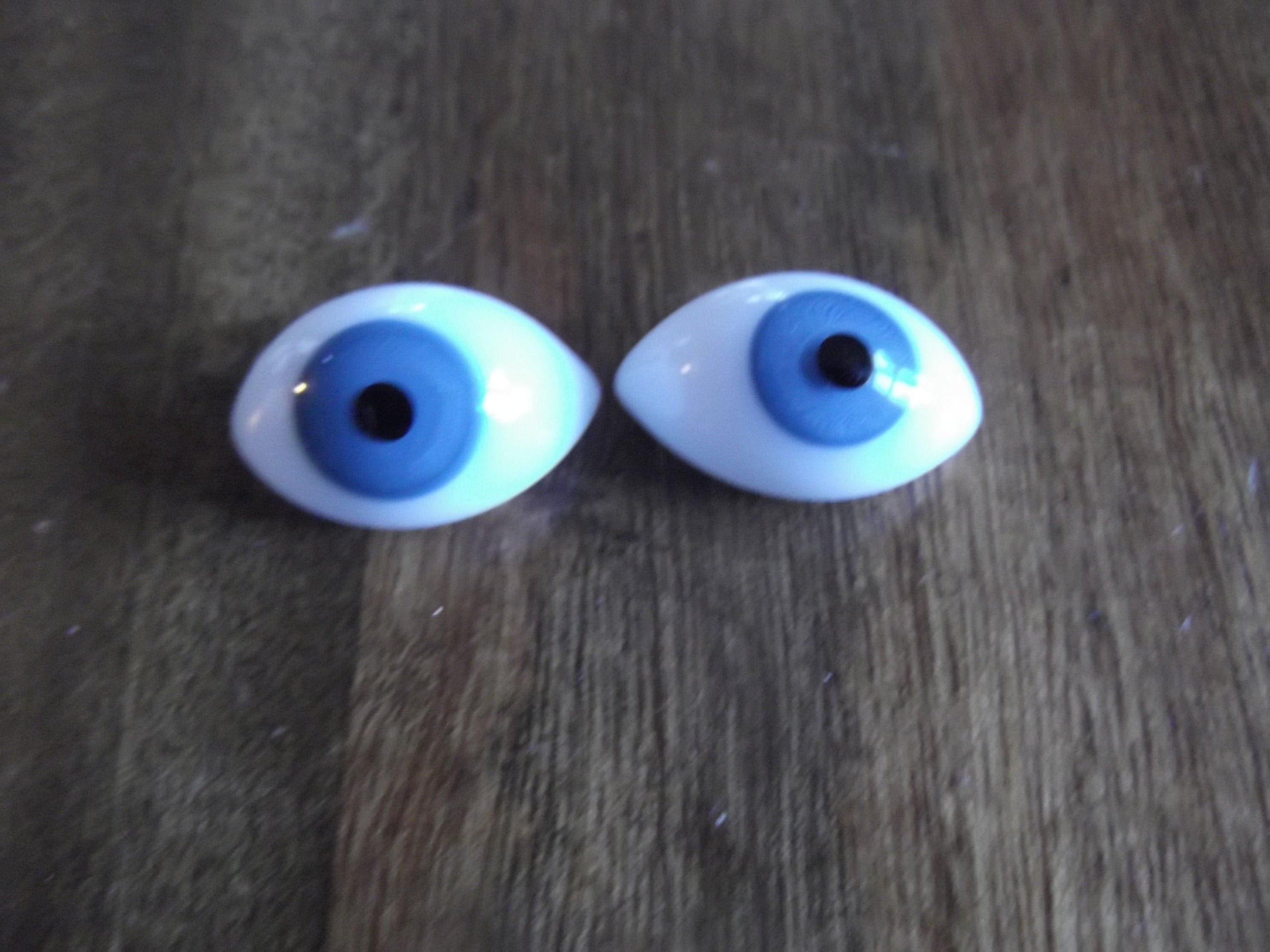 Details about   10 mm Handblown Glass Doll Eyes Blue w/ Small Side Pupil NOS 