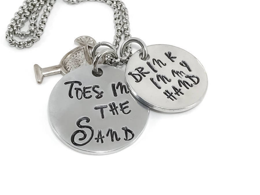 925 Silver Plt 'Toes In The Sand Drink In My Hand' Necklace Holiday Trip A 925 Silver Plt 'Toes In The Sand Drink In My Hand' Necklace Holiday Trip A