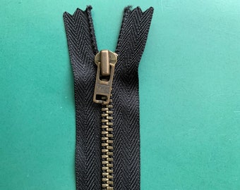 YKK | 16 cm | Metall - Reißverschluss | schwarz | nicht teilbar | Metall