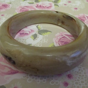 Vintage Lucite Marbled Bangle, Lucite Bangle, Beige Bangle, Marbled Bangle, Light Brown Bangle, Chunky Bangle, Boho Bangle. BB/6