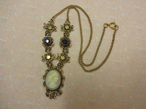 Vintage Cameo Necklace, Cameo Gold Necklace, Cameo