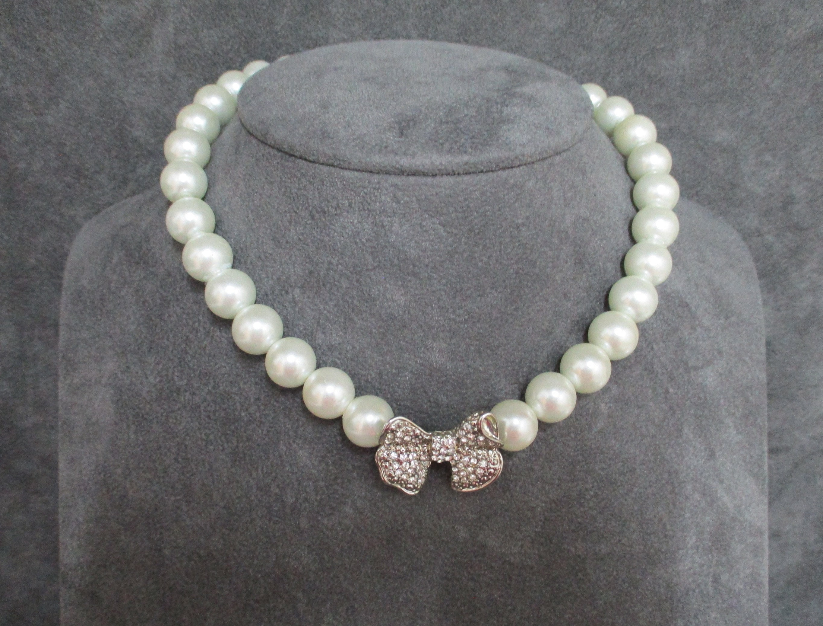 Maisie Plant Cartier Pearl Necklace Most Expensive Pearl Ever Sold