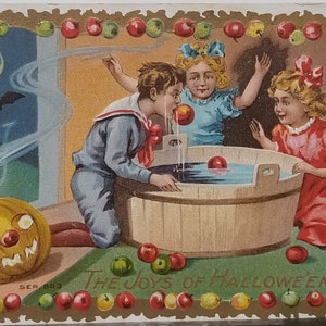 Halloween Postcard Children Bobbing for Apples Taggart Pub Series 803