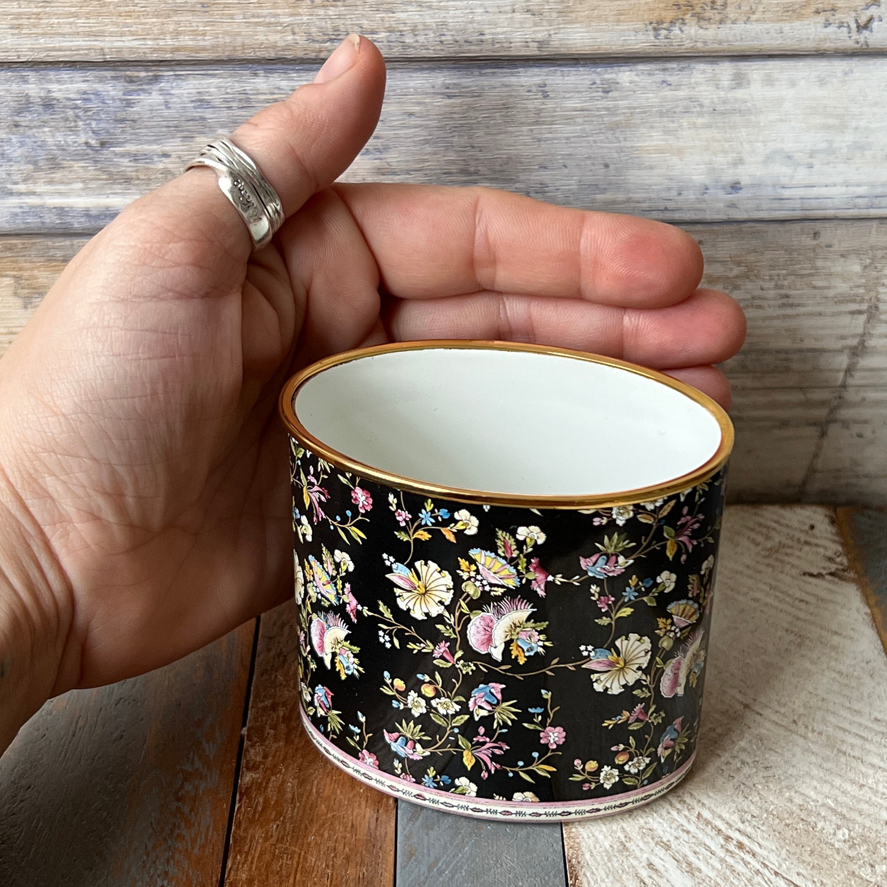 未使用 HALCYON DAYS ENAMELS 1983 インテリア Halcyon Days Enamels Trinket Box Christmas 1983 Flowers