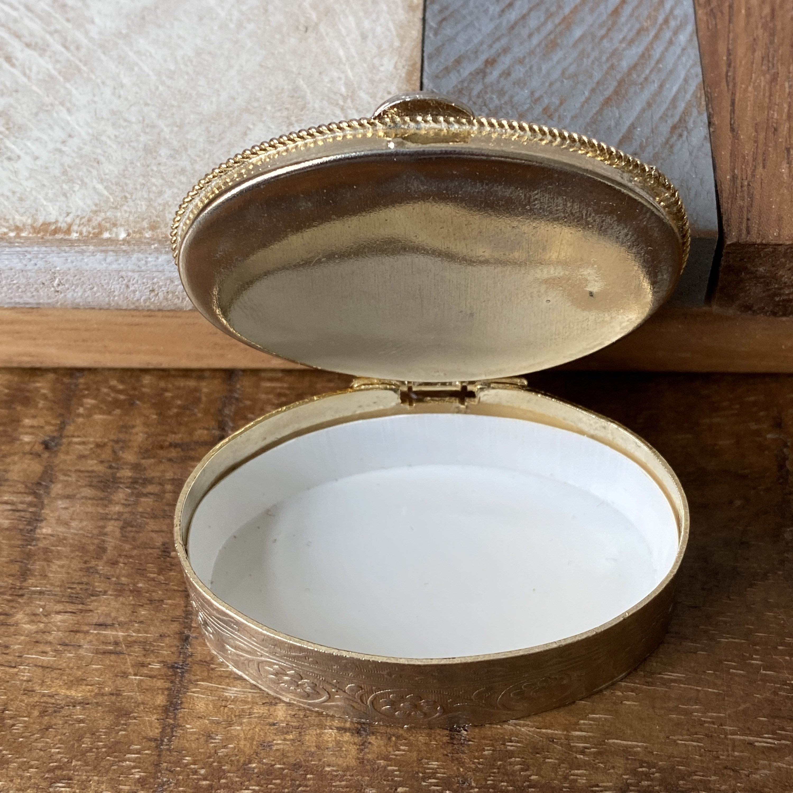Petite boîte pilulier porcelaine - Collection