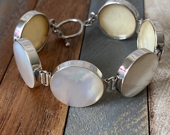 Vintage Artisan Sterling Silver and Mother of Pearl Round Links Bracelet