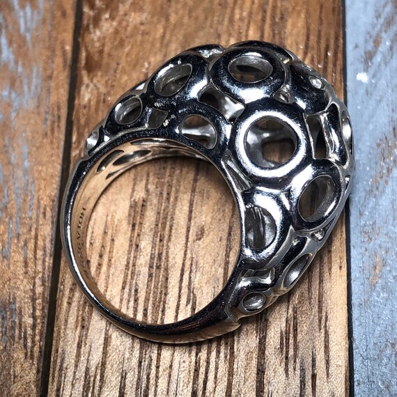Fantastic Clamshell Style Diamond Cut Detailed Brutalist Style Size 6 Sterling Marked 925 Aged Silver Toned Statement Ring Jewelry