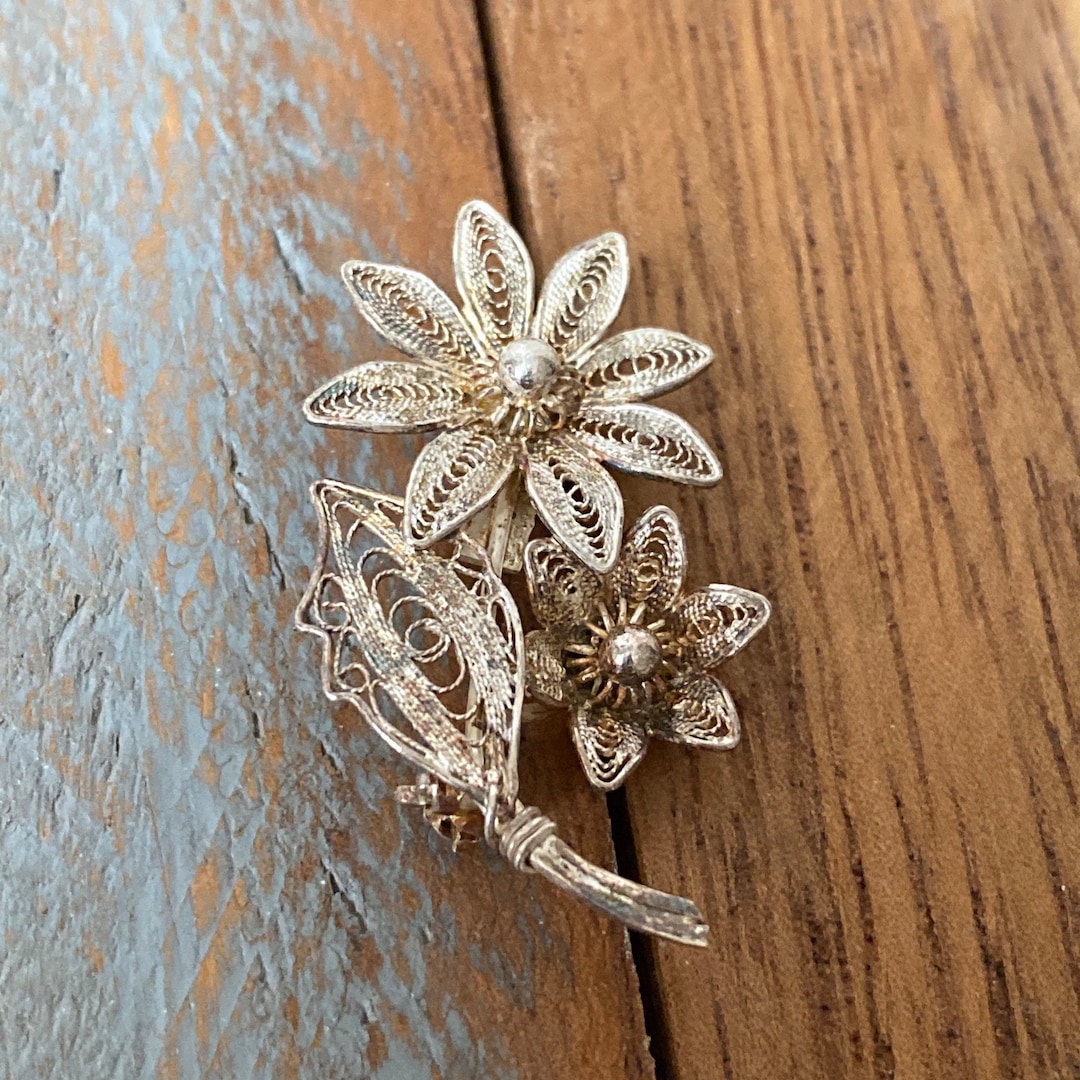 Broche Vintage Ancienne - Motif Petites Fleurs Délicat - Métal Alliage Multicolore