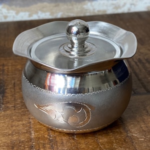 Vintage handgemaakte puur Indiase zilveren potkom met deksel Originele paarse fluwelen doos Mint Conditie Hallmarked