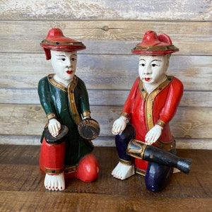 Antique Large Sized Rajkruti Rajasthani Pair of Musicians Wooden Handicraft Figurines Home Decor