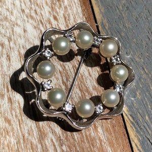 Retro Sterling Silver Pearl and Rhinestones Brooch