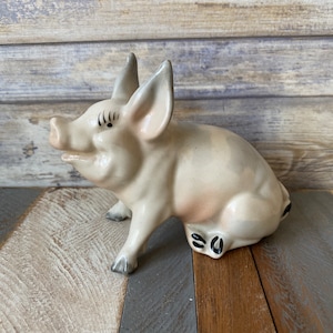 Vintage 1940s John Beswick Ceramic Animal Pig Sitting Figure Stamped