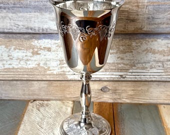 Vintage engelsk silverpläterad vinglas dekorerad med vinrankor