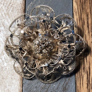 Vintage Handmade Filigree Silver Flower Brooch