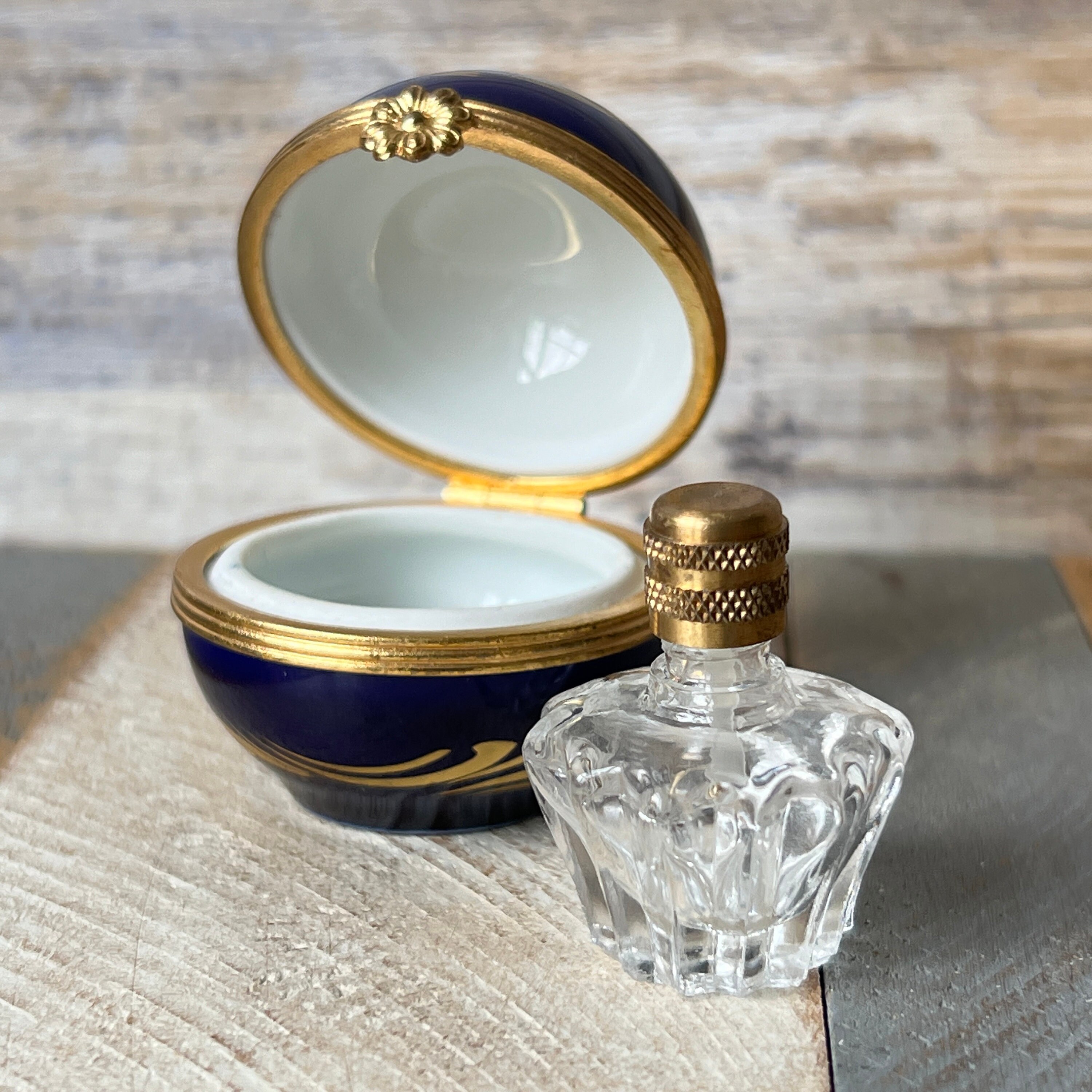 E LIMOGES ボックス 香水瓶 E LIMOGES ボックス 香水瓶 Vintage French Limoges Hand