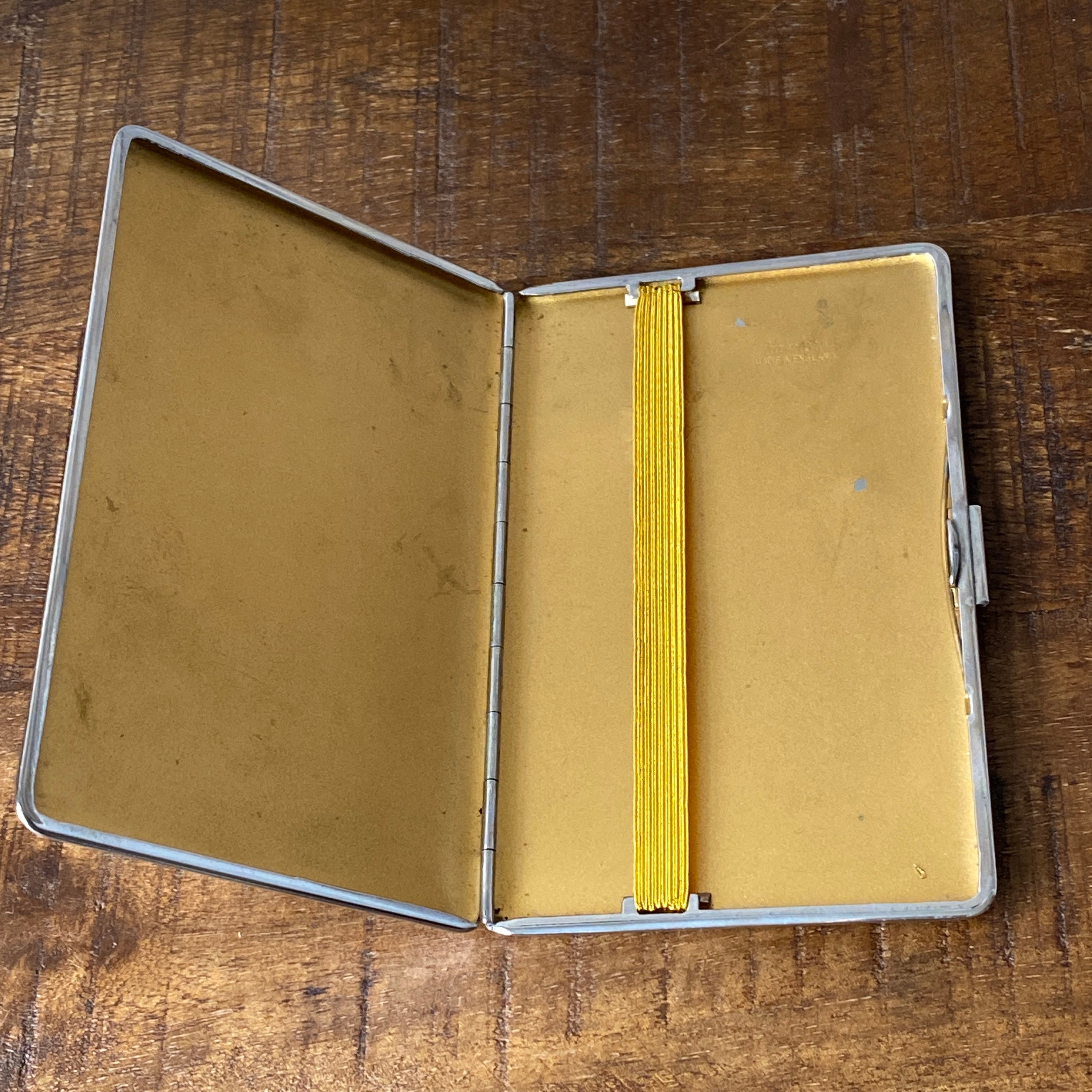 Vintage 1930s Art Deco Silver Plated Har-bro Engine Turned Cigarette Case  Gold Coloured Lining