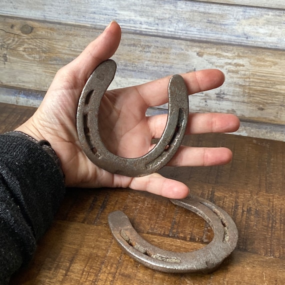 アンティーク ハンド鍛造 鉄製 蹄鉄 幸運のお守り ポニーサイズ - Etsy