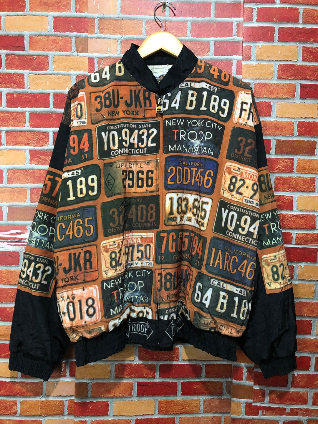 Cofra Raincoats（ドゥボビッチ）ヴィンテージ ポスター Vintage Troop All Over Print Jacket Hip Hop - Etsy