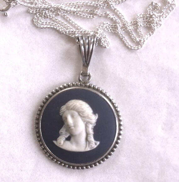 Wedgwood Cameo Pendant Necklace 