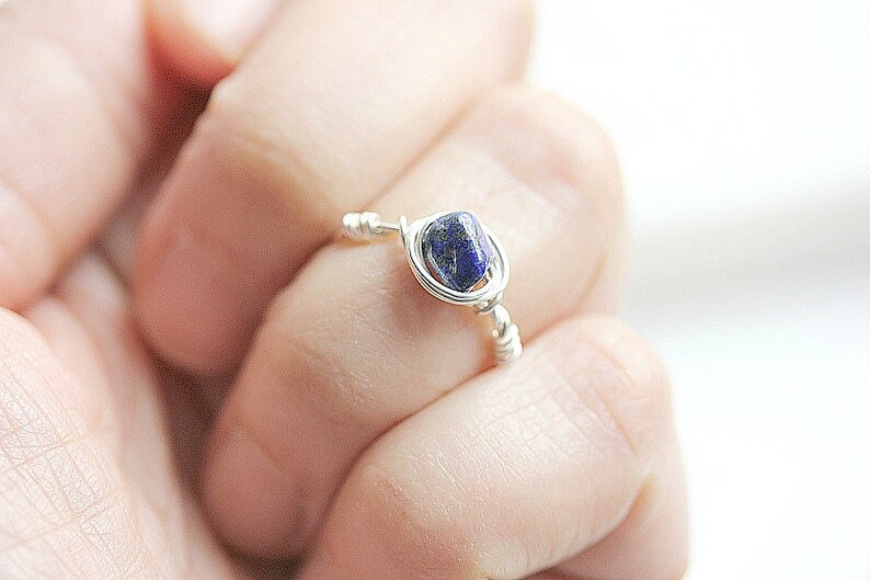 Blue ring September Birthstone Ring Delicate ring Wire wrapped ring Wire wrap Lapis Lazuli Crystal bead ring Blue gemstone ring