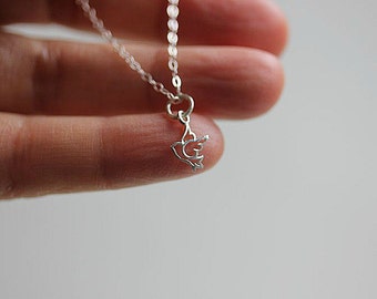 Tiny Flying Dove Necklace, Sterling silver Tiny Bird necklace, Flying Bird Necklace, Simple necklace, Bird charm necklace, Wedding Jewelry