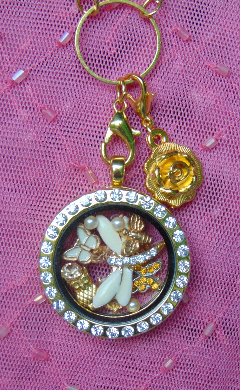 Includes Dragonfly Bee /& Birdhouse Butterflies Owl Free Gift with Purchase. Cream and Gold Dragonfly 13 Piece Floating Charm Set