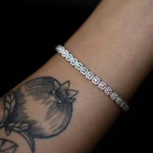 Diamond Tennis Bracelet, Anniversary Diamond Bracelet, Solid Gold Diamond Bracelet, Bridal Tennis Bracelet, Pave Diamond Bracelet