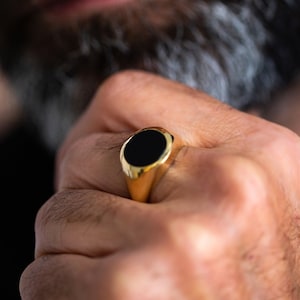 Men 14K Signet Ring, Black Signet Ring, Classic Men Ring, Onyx Signet Ring, Bold Pinkie Ring, 18K Wide Statement Ring, Stone Signet Ring